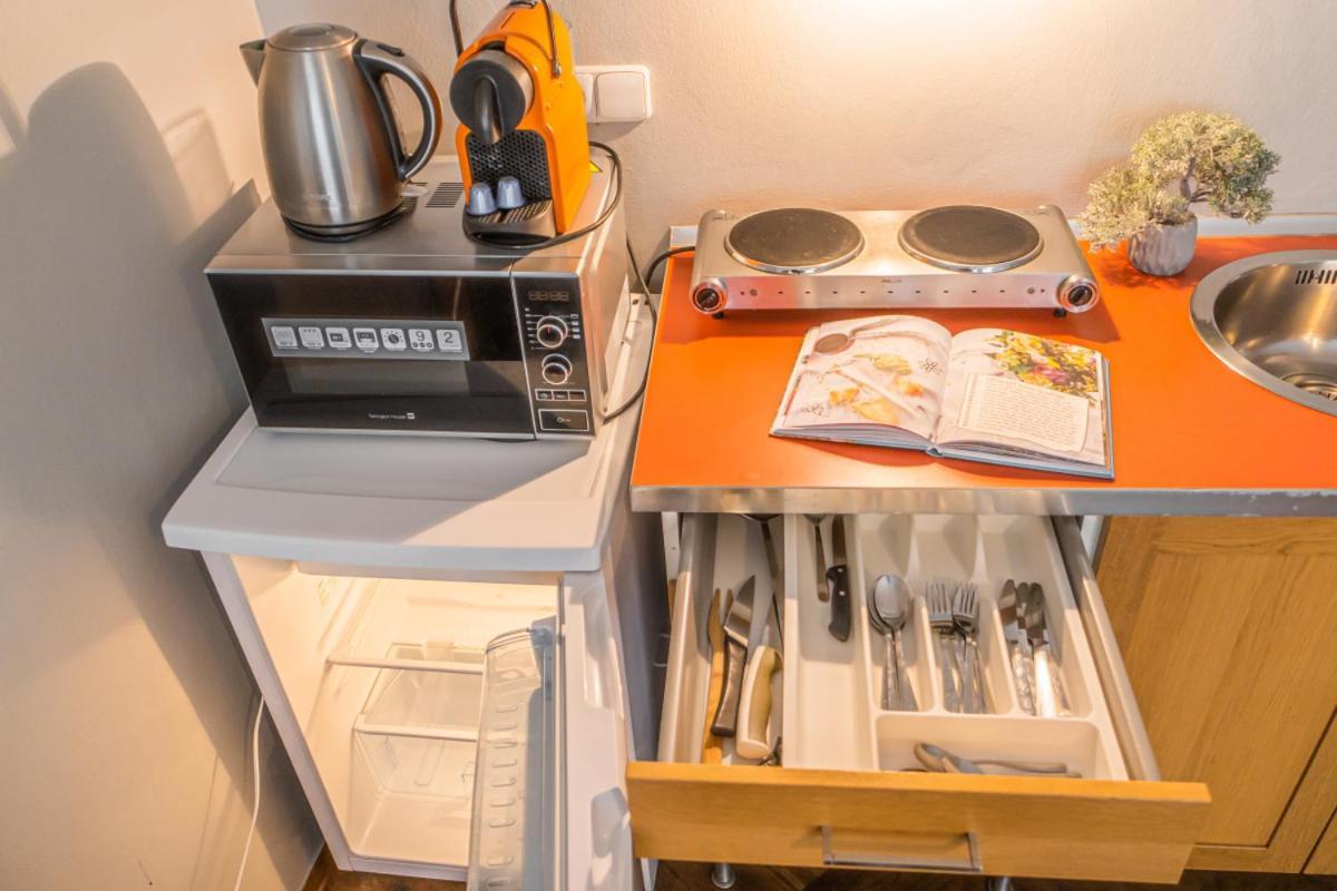 Bright Studio Close To Charles Bridge And Prague Castle Apartamento Exterior foto