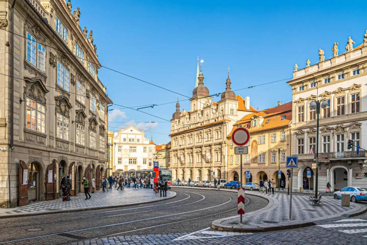 Bright Studio Close To Charles Bridge And Prague Castle Apartamento Exterior foto